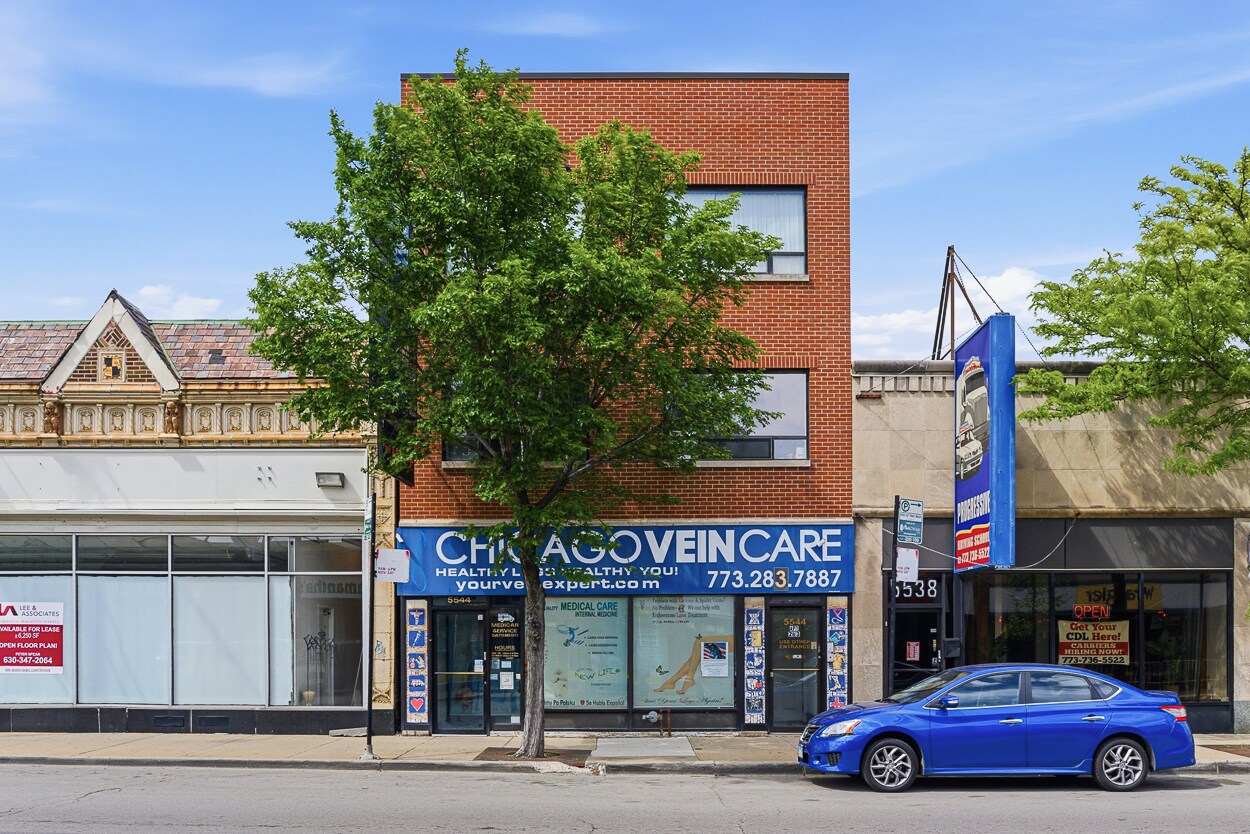 5544 W Belmont Ave, Chicago, IL à vendre Photo de l’immeuble– Image 1 sur 9