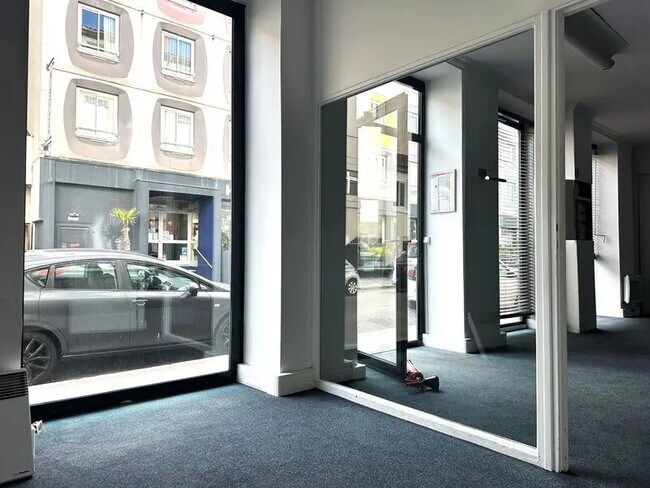 Plus de détails pour Bureau à louer