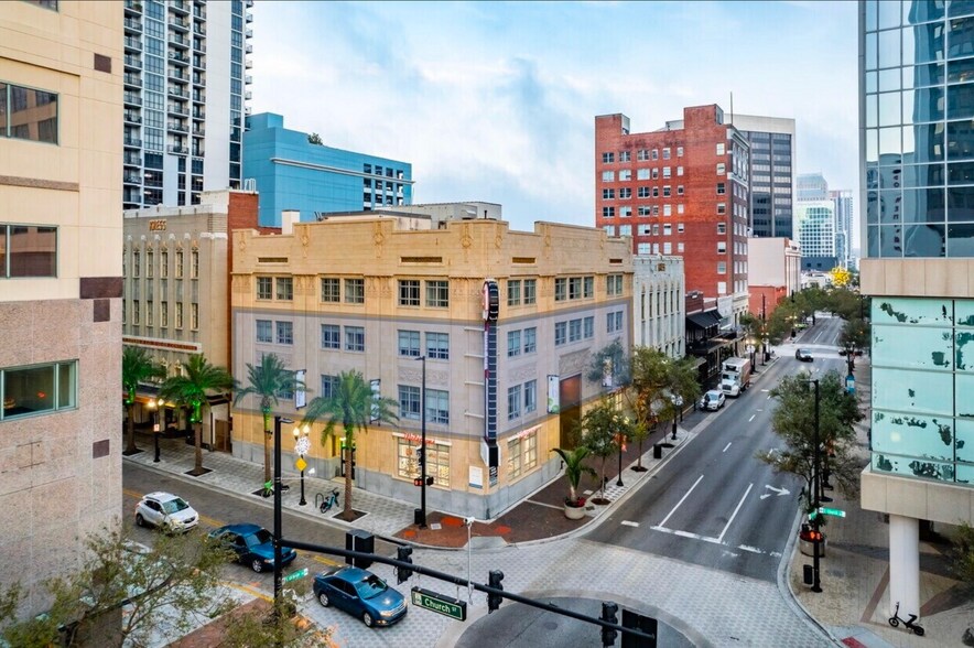 1 W Church St, Orlando, FL à louer - Photo de l’immeuble – Image 1 sur 3