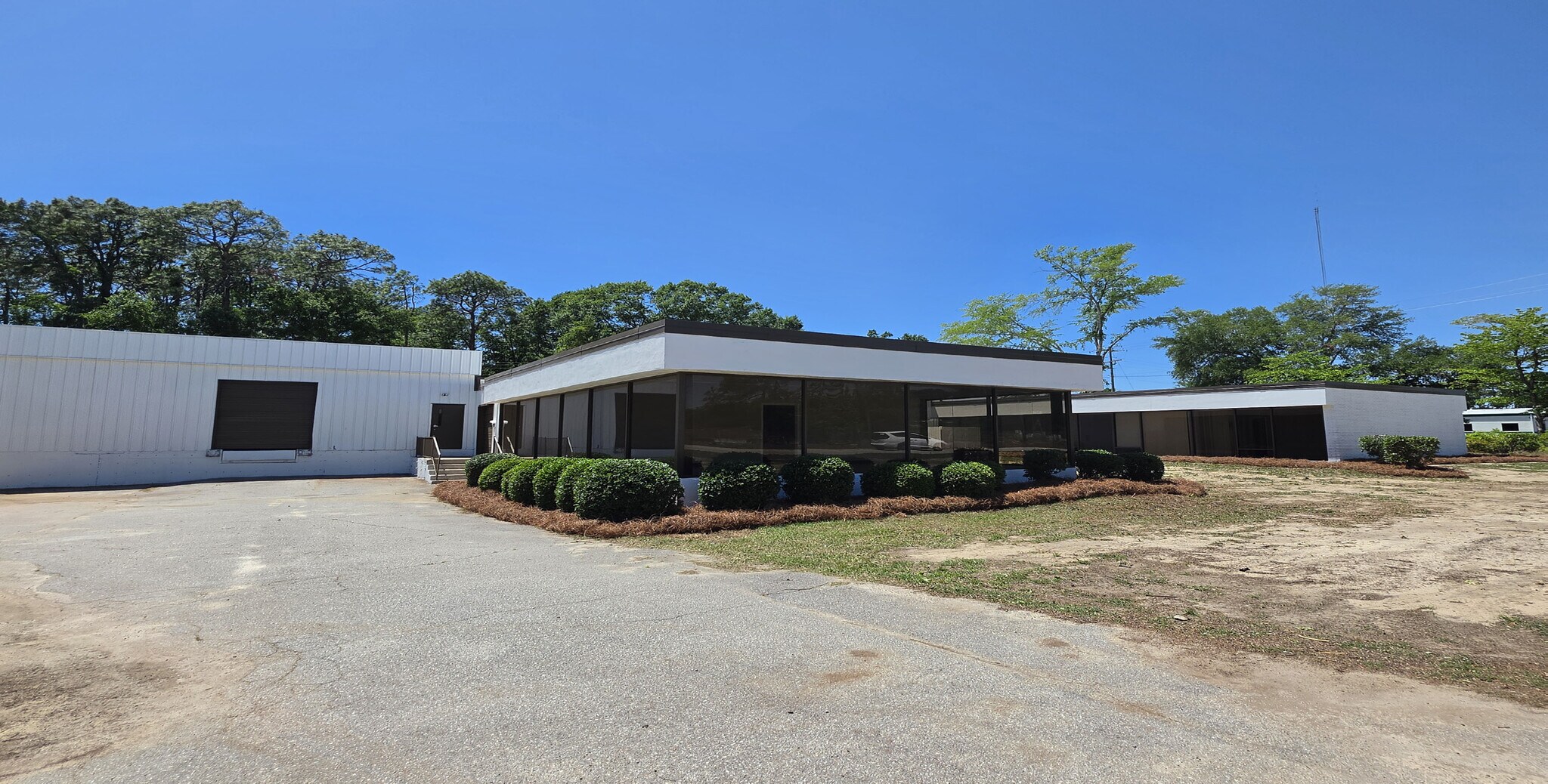 999 Harbor Dr, West Columbia, SC à louer Photo principale– Image 1 sur 9