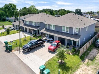 Plus de détails pour 501 Hines Ave, Willis, TX - Logement à vendre