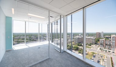 8350 Broad St, McLean, VA à louer Photo intérieure– Image 2 sur 7