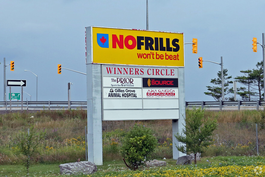 39 Winners Circle Dr, Arnprior, ON à louer - Photo de l’immeuble – Image 3 sur 4