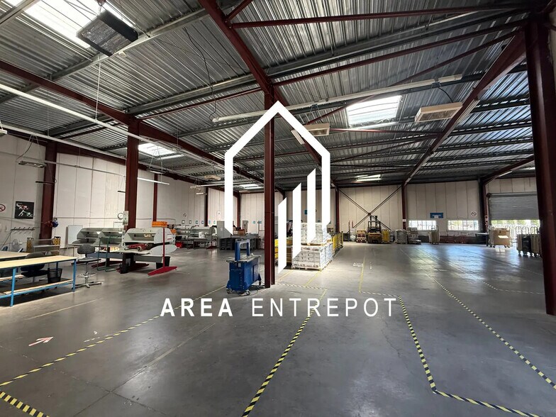 Industriel/Logistique dans Marseille à louer - Photo intérieure – Image 2 sur 4