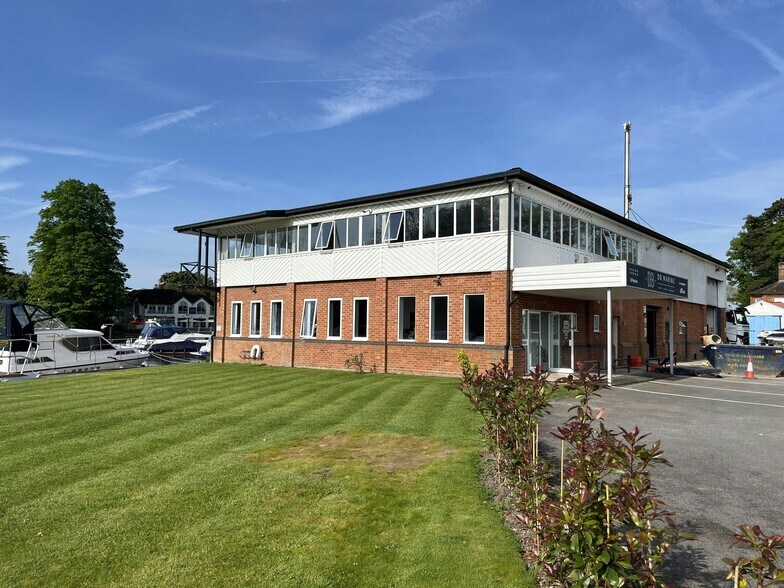 Ferry Ln, Bourne End à louer - Photo de l’immeuble – Image 3 sur 34