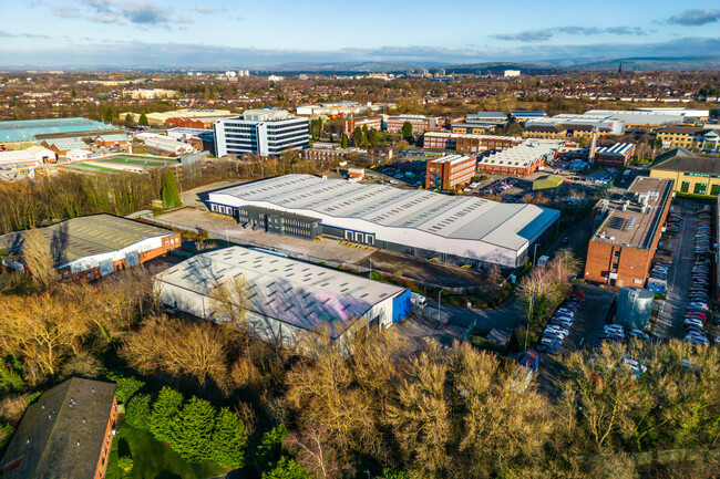 Plus de détails pour Oakhurst Dr, Stockport - Industriel/Logistique à louer