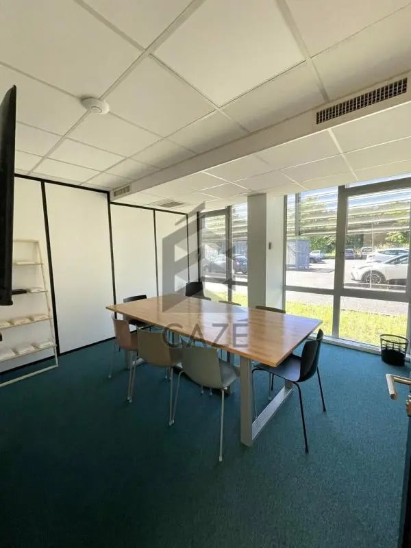Bureau dans Mérignac à louer Photo de l’immeuble– Image 1 sur 6