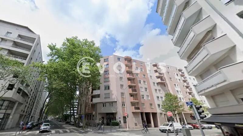 27 Avenue Georges Pompidou, Lyon à louer - Photo de l’immeuble – Image 2 sur 7