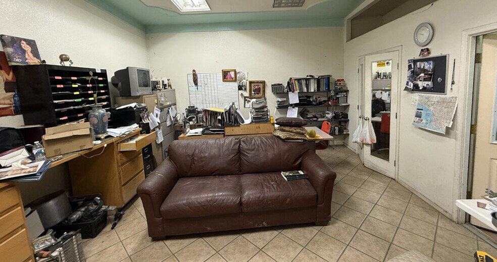 948 E Broadway Rd, Phoenix, AZ à vendre - Photo intérieure – Image 2 sur 4