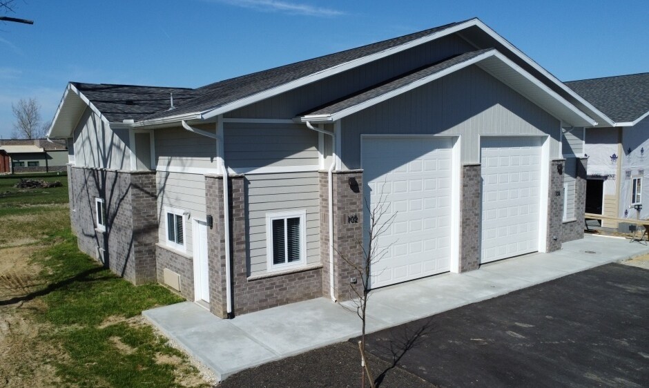8330 Washington Church Rd, Dayton, OH à louer Photo principale– Image 1 sur 4