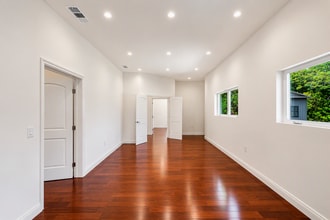 1112 N Sherbourne Dr, West Hollywood, CA à louer Photo intérieure– Image 2 sur 2