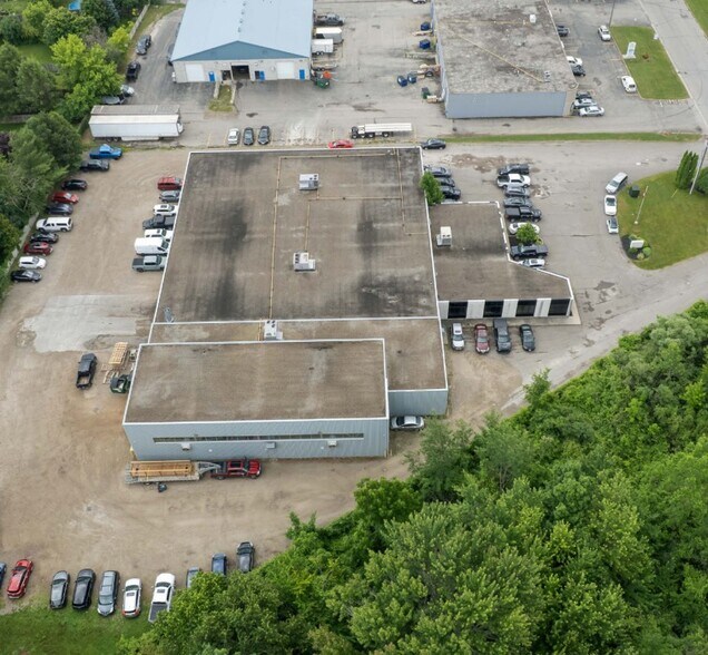 19 Copernicus Blvd, Brantford, ON à louer - Aérien – Image 2 sur 2