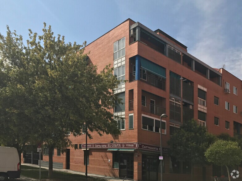 Local commercial dans Getafe, Madrid à louer - Photo de l’immeuble – Image 2 sur 2