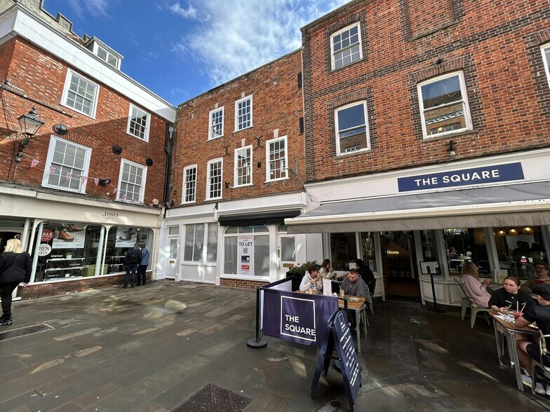 18 The Square, Winchester à louer - Photo de l’immeuble – Image 2 sur 10