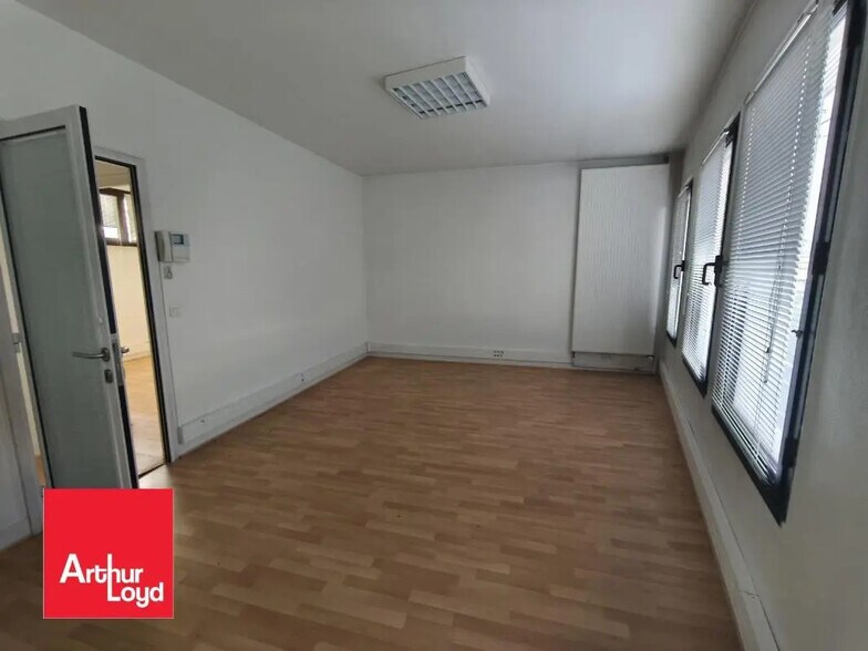 Bureau dans Chartres à louer - Photo de l’immeuble – Image 2 sur 10