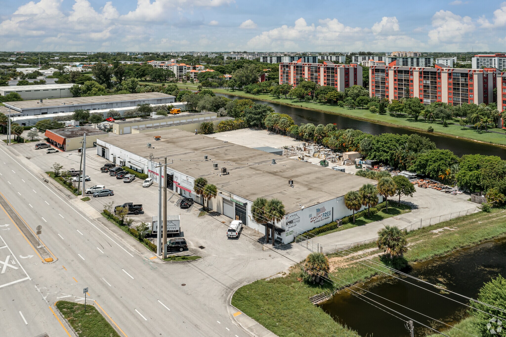 1903-1963 W McNab Rd, Pompano Beach, FL à louer Aérien– Image 1 sur 5