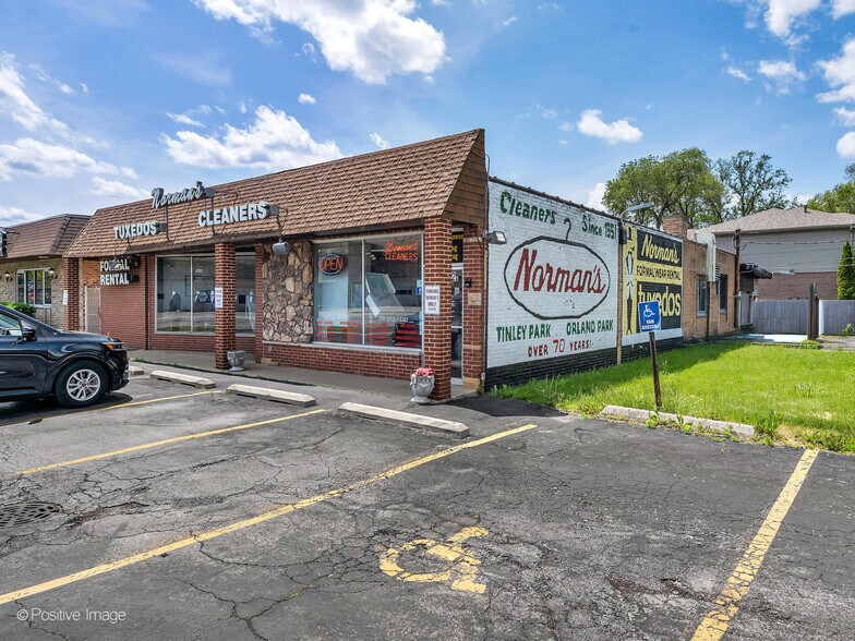 17702 Oak Park Ave, Tinley Park, IL à vendre - Photo de l’immeuble – Image 2 sur 33