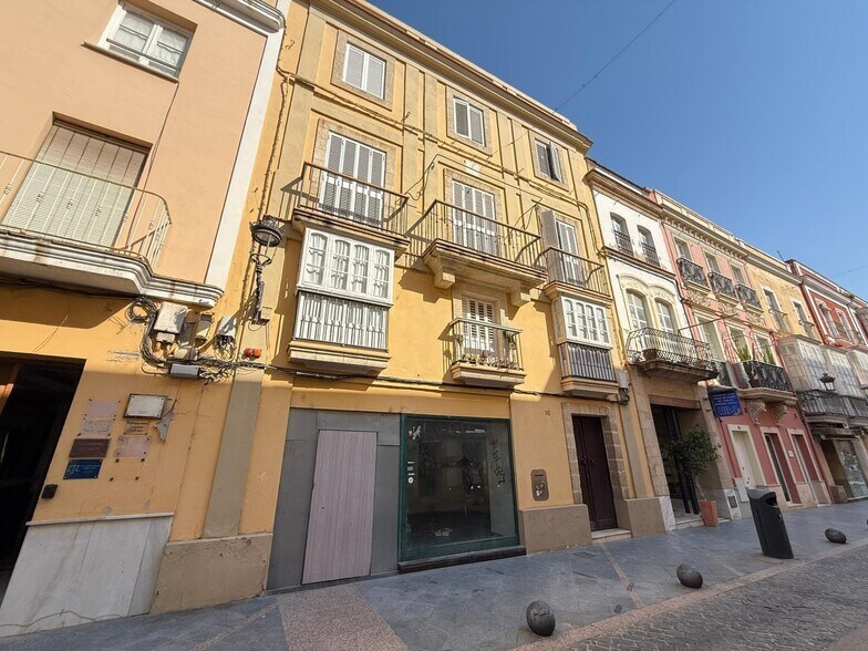Local commercial dans El Puerto de Santa María, Cádiz à vendre - Photo de l’immeuble – Image 2 sur 14