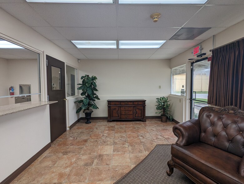 2660 Sweetgum Ln, Beaumont, TX à vendre - Photo de l’immeuble – Image 3 sur 25