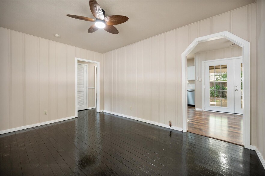 3837 Earl St, Fort Worth, TX à vendre - Photo de l’immeuble – Image 3 sur 24