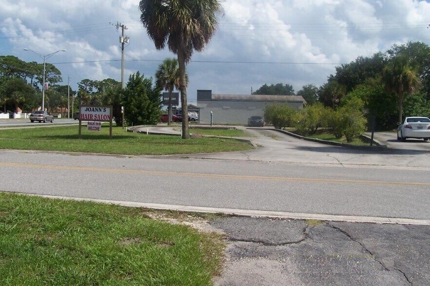 3412 S Washington Ave, Titusville, FL à louer - Photo de l’immeuble – Image 3 sur 6