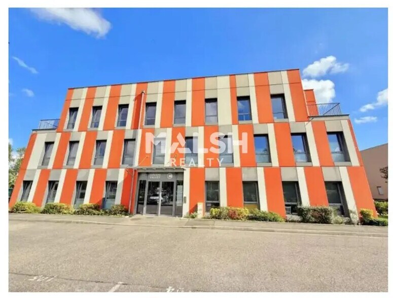Bureau dans Francheville à vendre - Photo de l’immeuble – Image 2 sur 15