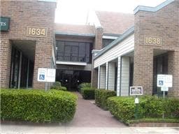 Plus de détails pour 1634 W Irving Blvd, Irving, TX - Bureau à louer