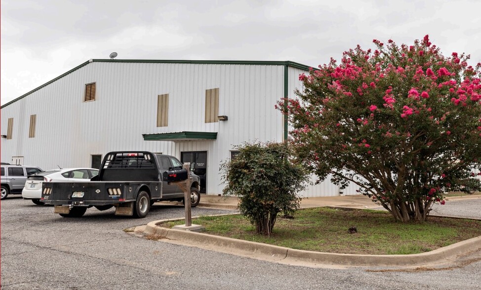 3216 NW Industrial Rd, Atoka, OK à louer - Photo de l’immeuble – Image 2 sur 2