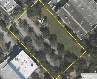 Plus de détails pour 14180 NW 77th Ct, Miami Lakes, FL - Terrain à vendre