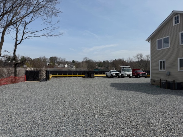 17 Saint Charles St, Thornwood, NY à louer - Photo de l’immeuble – Image 1 sur 4
