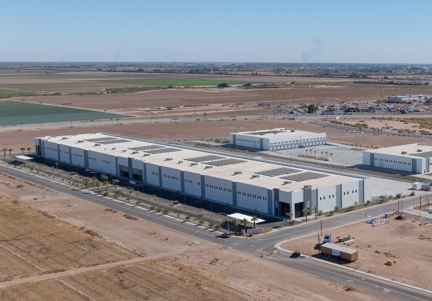 619 Laborde Rd, Calexico, CA à louer - Photo de l’immeuble – Image 1 sur 14