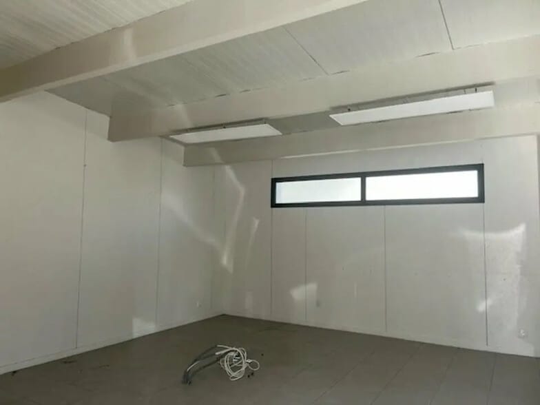 Industriel/Logistique dans Brest à louer - Photo de l’immeuble – Image 3 sur 4