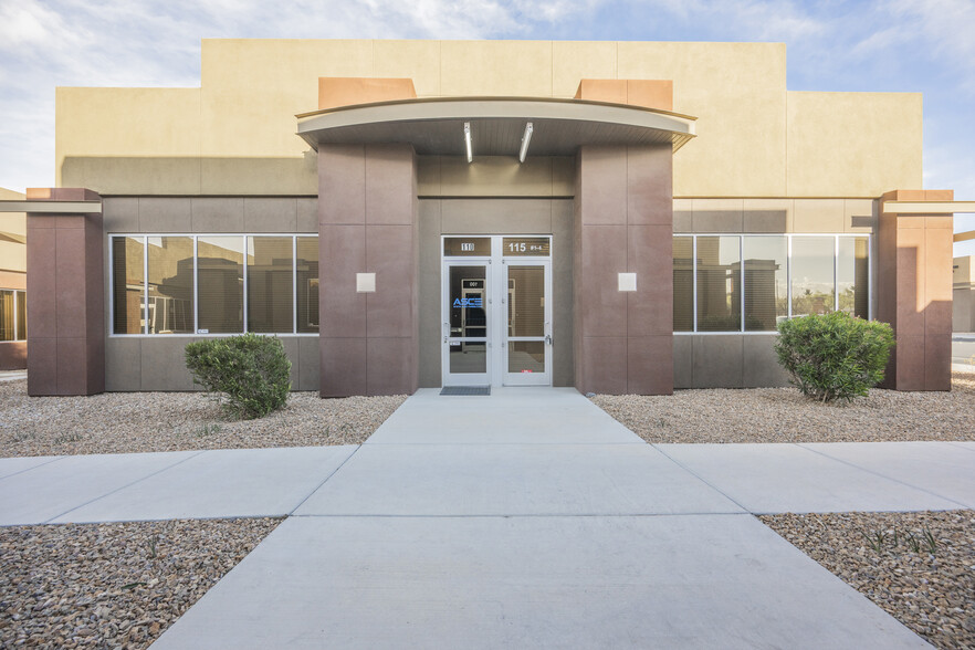 3680 E Sunset Rd, Las Vegas, NV à vendre - Photo de l’immeuble – Image 2 sur 32
