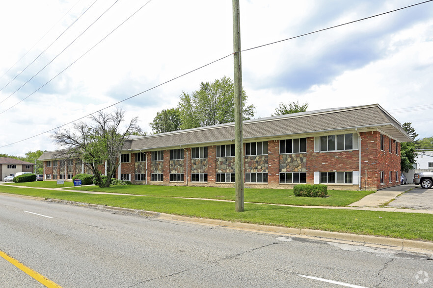 28475 Greenfield Rd, Southfield, MI à louer - Photo de l’immeuble – Image 3 sur 4