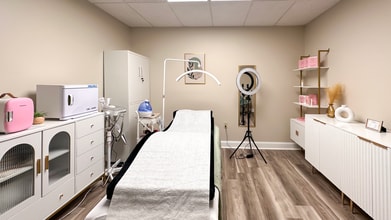 210 Pomeroy Ave, Meriden, CT à louer Photo intérieure– Image 2 sur 17