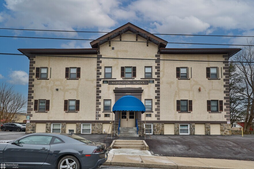 353 Broad St, Emmaus, PA à vendre - Photo de l’immeuble – Image 2 sur 11