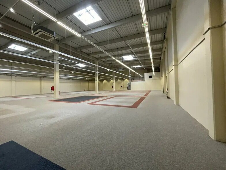 Local commercial dans Thillois à louer - Photo intérieure – Image 1 sur 5