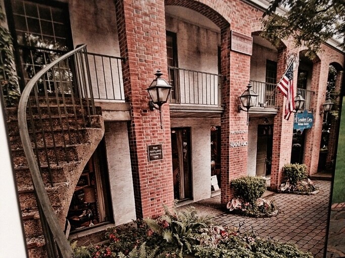 24 Sheridan Ave, Ho-Ho-Kus, NJ à vendre - Photo de l’immeuble – Image 1 sur 1