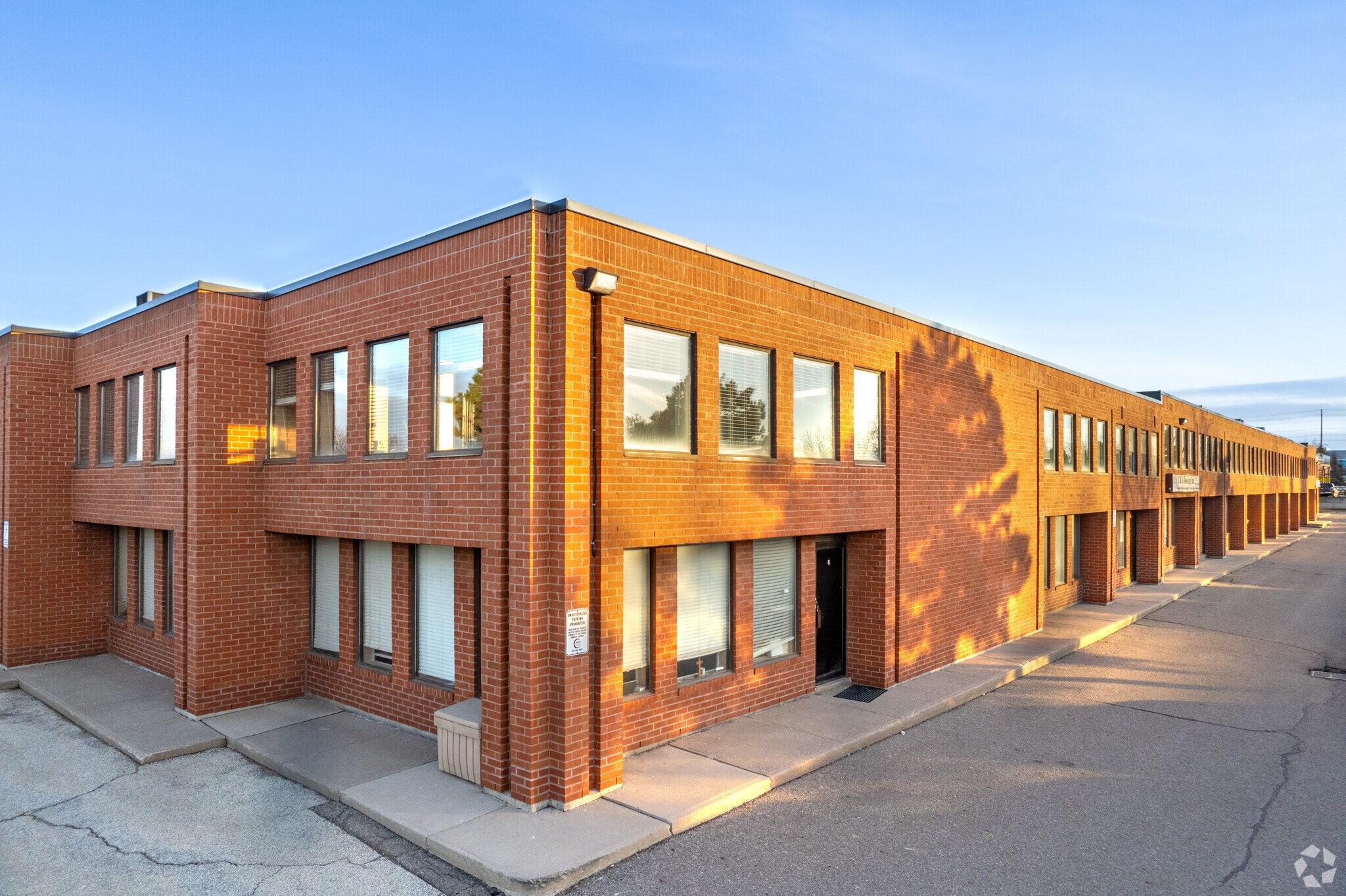603 Millway Ave, Vaughan, ON à vendre Photo principale– Image 1 sur 1