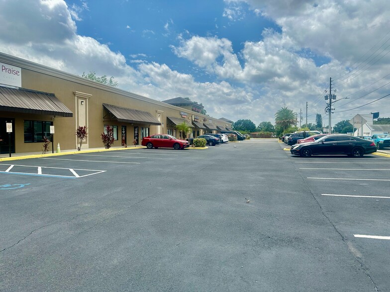639 N Pine Hills Rd, Orlando, FL à vendre - Photo de l’immeuble – Image 2 sur 3
