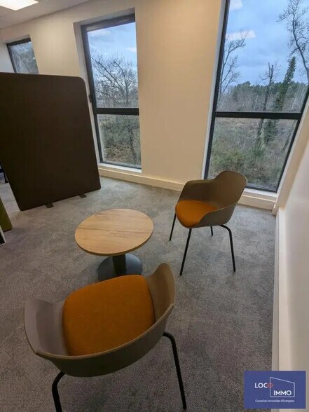 Bureau dans Mérignac à louer - Photo de l’immeuble – Image 3 sur 4
