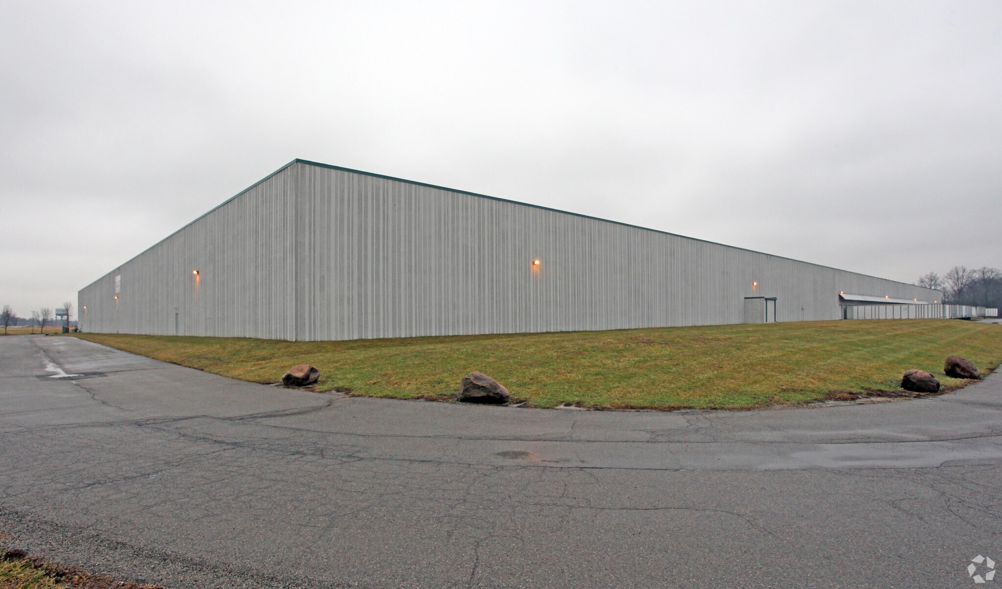 200 Arrowhead Blvd, Hebron, OH à louer Photo principale– Image 1 sur 15