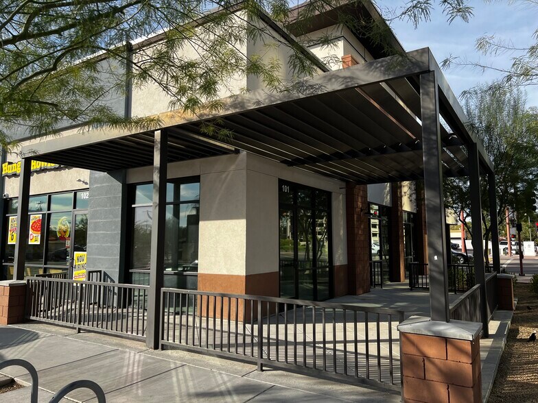 2535 N Central Ave, Phoenix, AZ à louer - Photo de l’immeuble – Image 1 sur 21