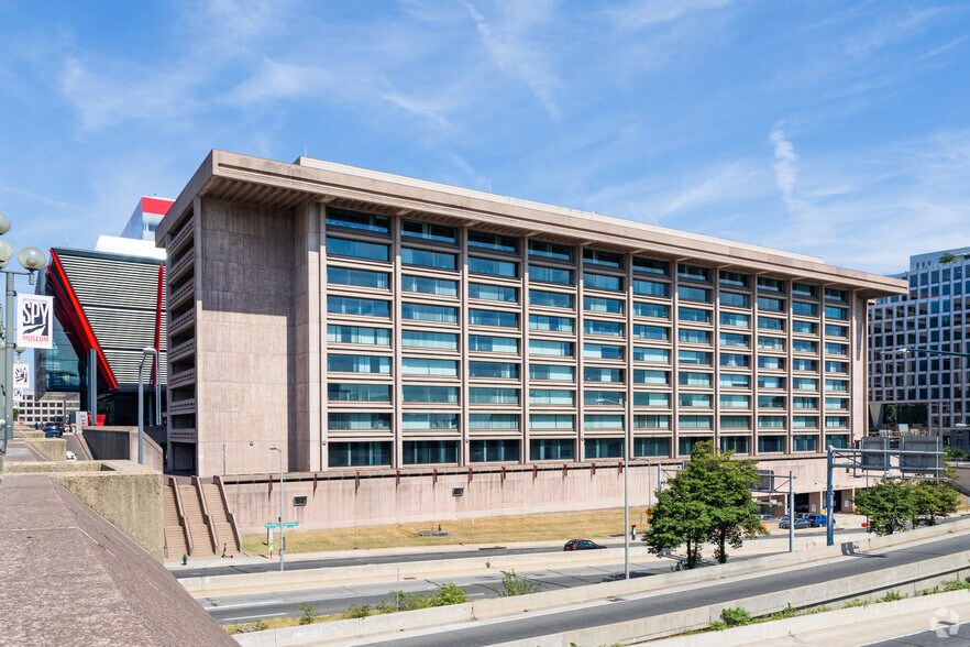 950 L'Enfant Plz SW, Washington, DC à louer - Photo de l’immeuble – Image 1 sur 7