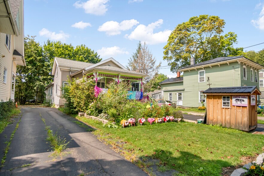 34 White St, Fredonia, NY à vendre - Photo de l’immeuble – Image 2 sur 24