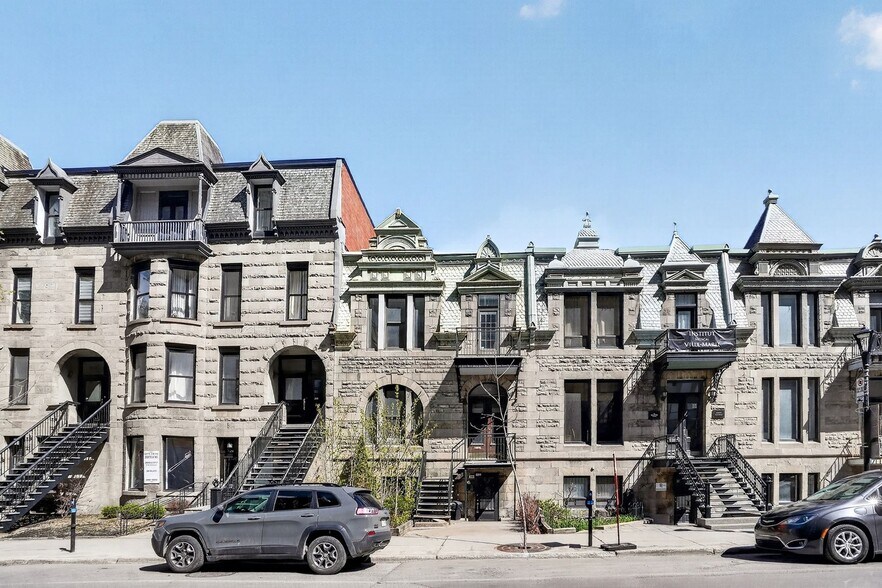 342-344 Rue Sherbrooke E, Montréal, QC à louer - Photo de l’immeuble – Image 2 sur 24