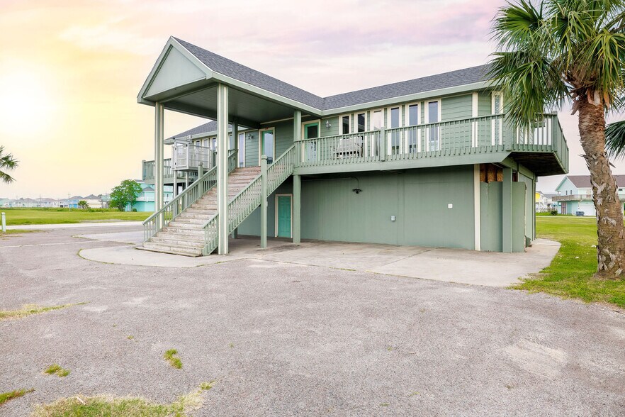 3120 Hwy 87, Crystal Beach, TX à vendre - Photo de l’immeuble – Image 3 sur 25