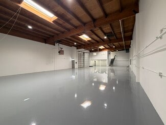 Plus de détails pour 500 Howland St, Redwood City, CA - Local d'activités à louer