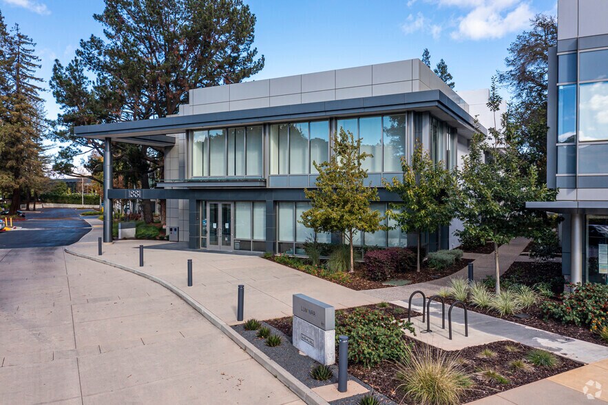 1881 Page Mill Rd, Palo Alto, CA à louer - Photo de l’immeuble – Image 1 sur 9