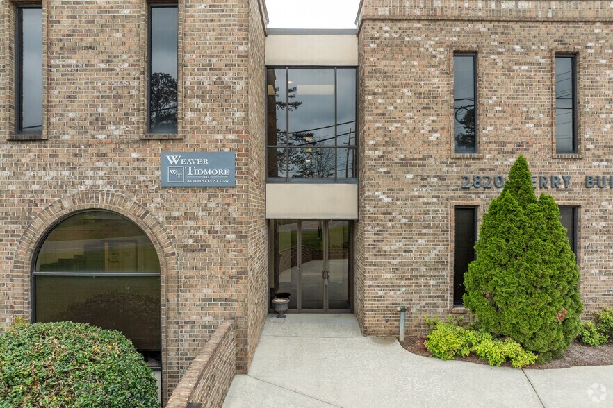 2820 Columbiana Rd, Birmingham, AL à louer - Photo de l’immeuble – Image 2 sur 7